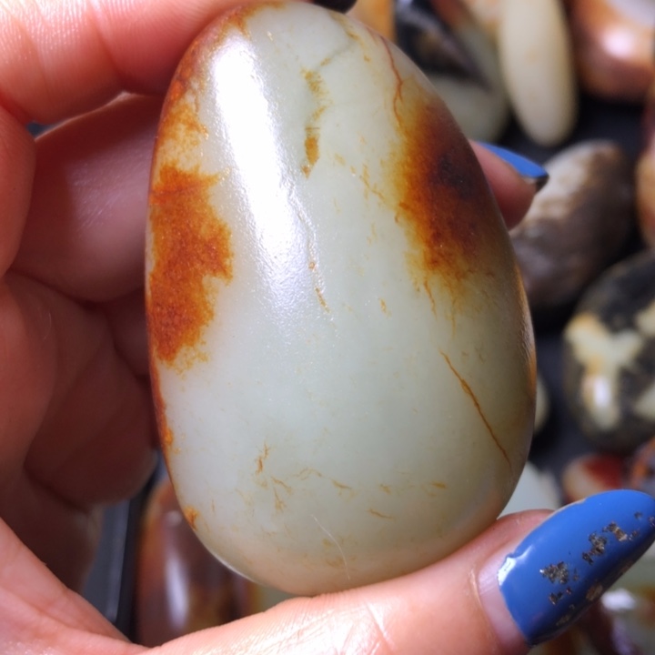 李***计和田玉未镶嵌珠宝奇石