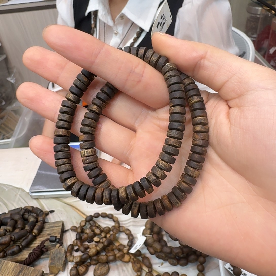 沉香碎屑沉香白棋母树沉水算盘珠7-6 克多样性发一