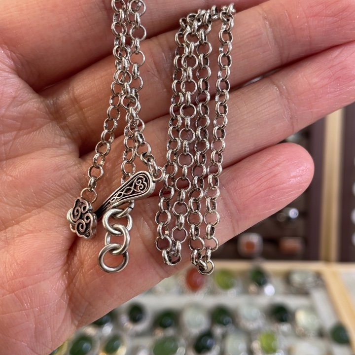 蛇纹石玉银链条未镶嵌