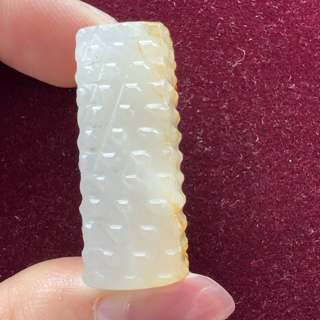 费***霞和田玉未镶嵌颈饰