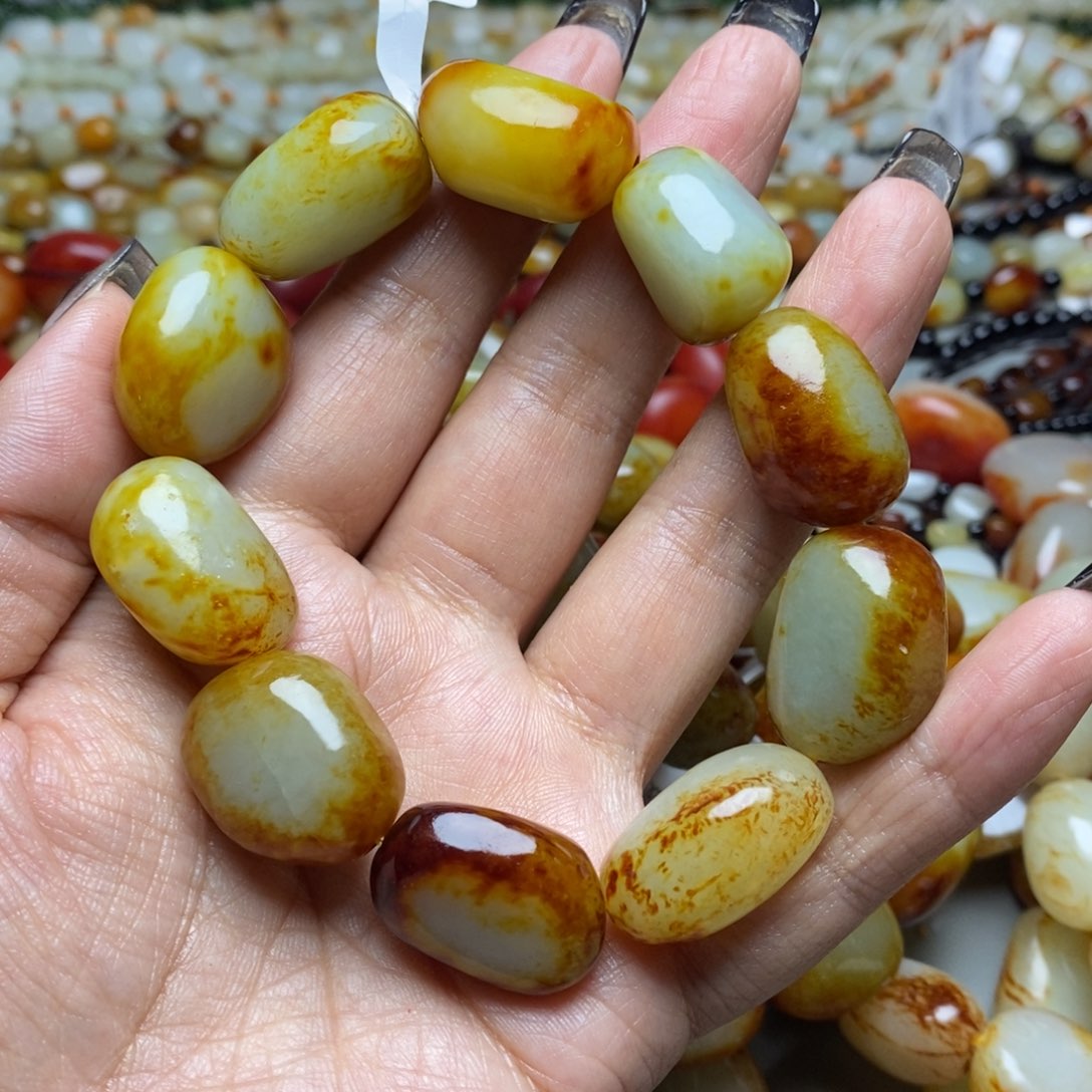 和田玉手链未镶嵌啦*啦