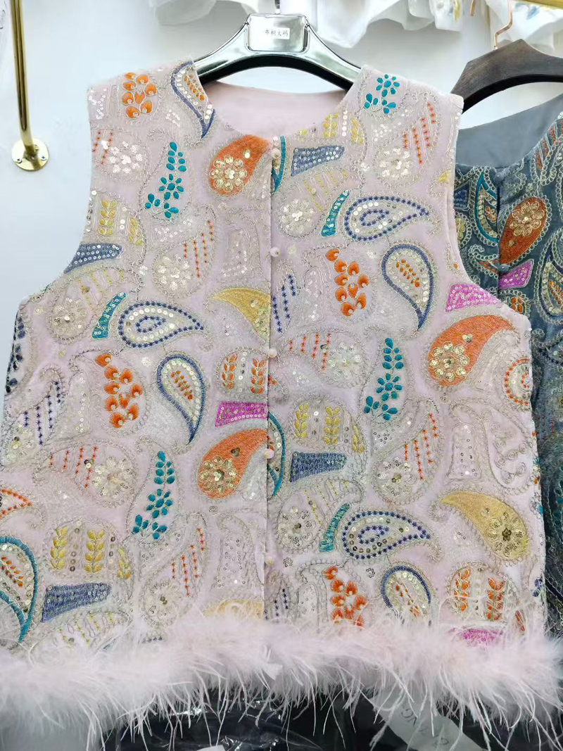 【好鑫晴】2025秋季新款新中式重工直襟马甲女国风大码加厚坎肩