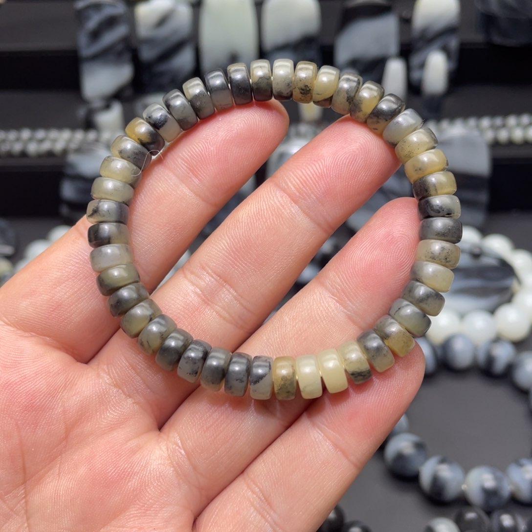 和田玉手链未镶嵌