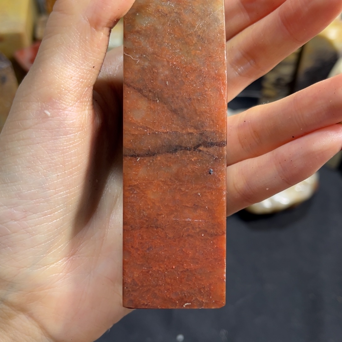 燎***人大叶紫檀（黑酸枝木类）寿山石