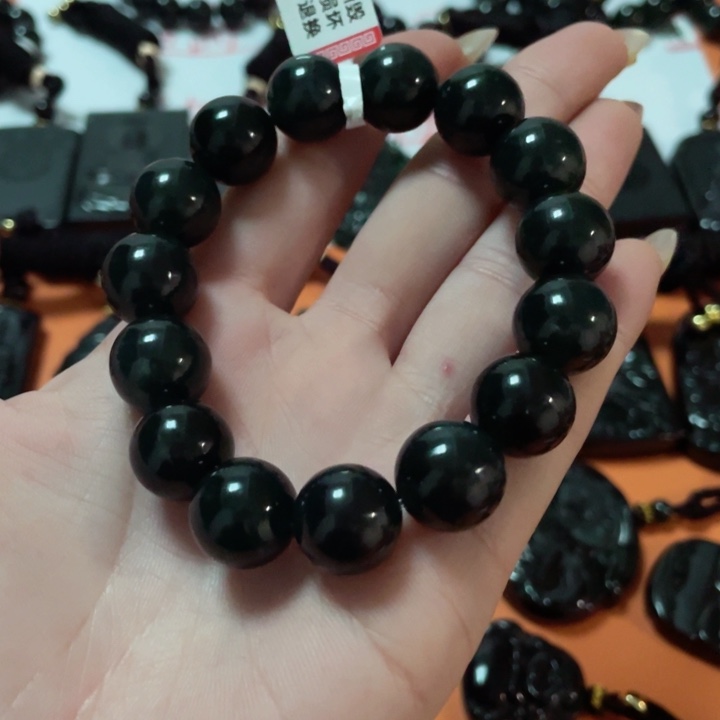 翡翠颈饰未镶嵌A****8翡翠吊坠