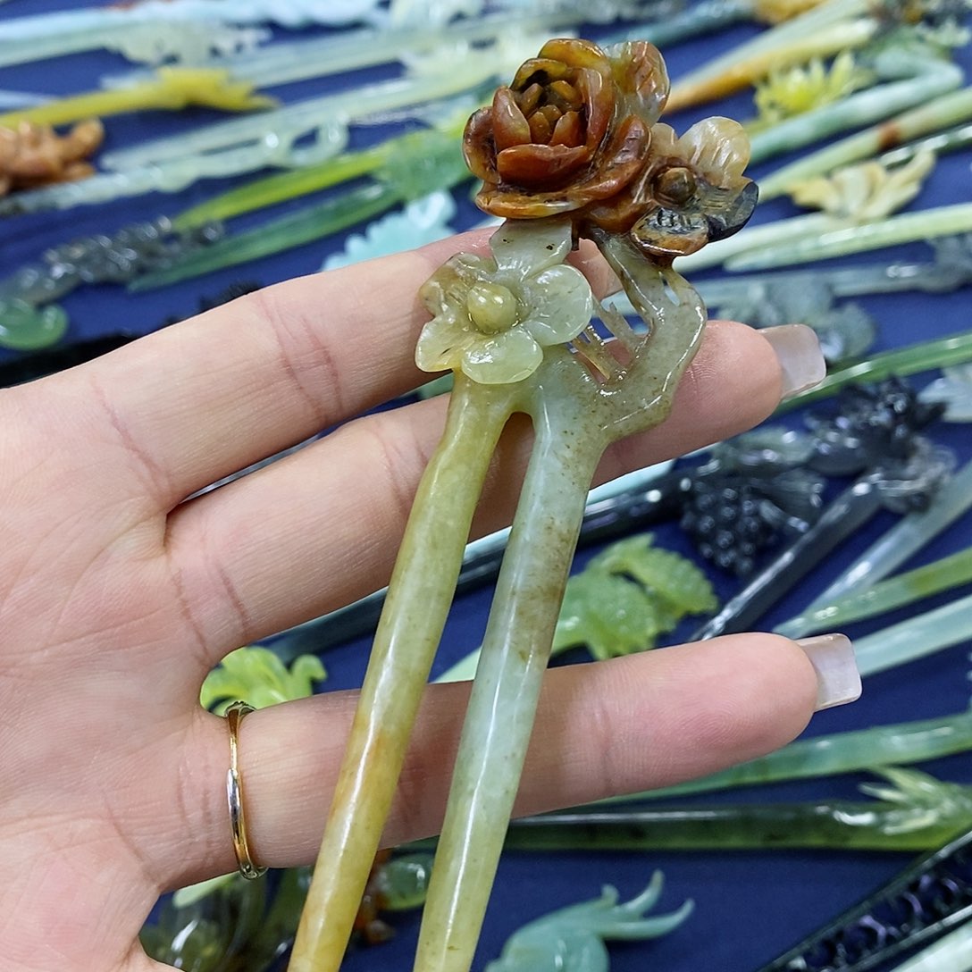 蛇纹石玉发簪未镶嵌