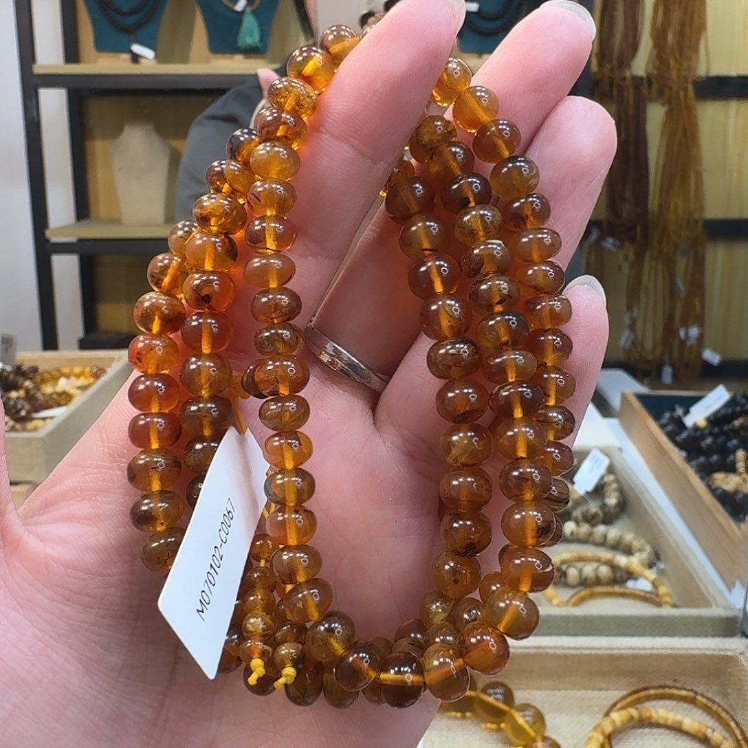 琥珀未镶嵌裸石抚顺琥珀7mm蜡花