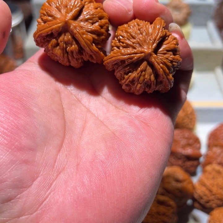 大****文玩核桃把件四座楼奔