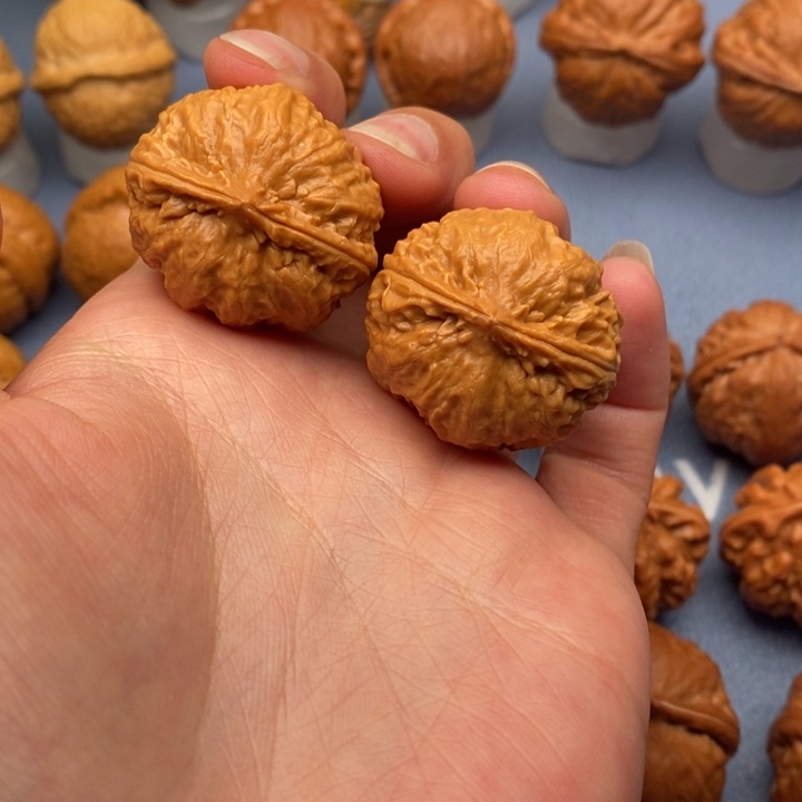 文玩核桃把件方头蟾