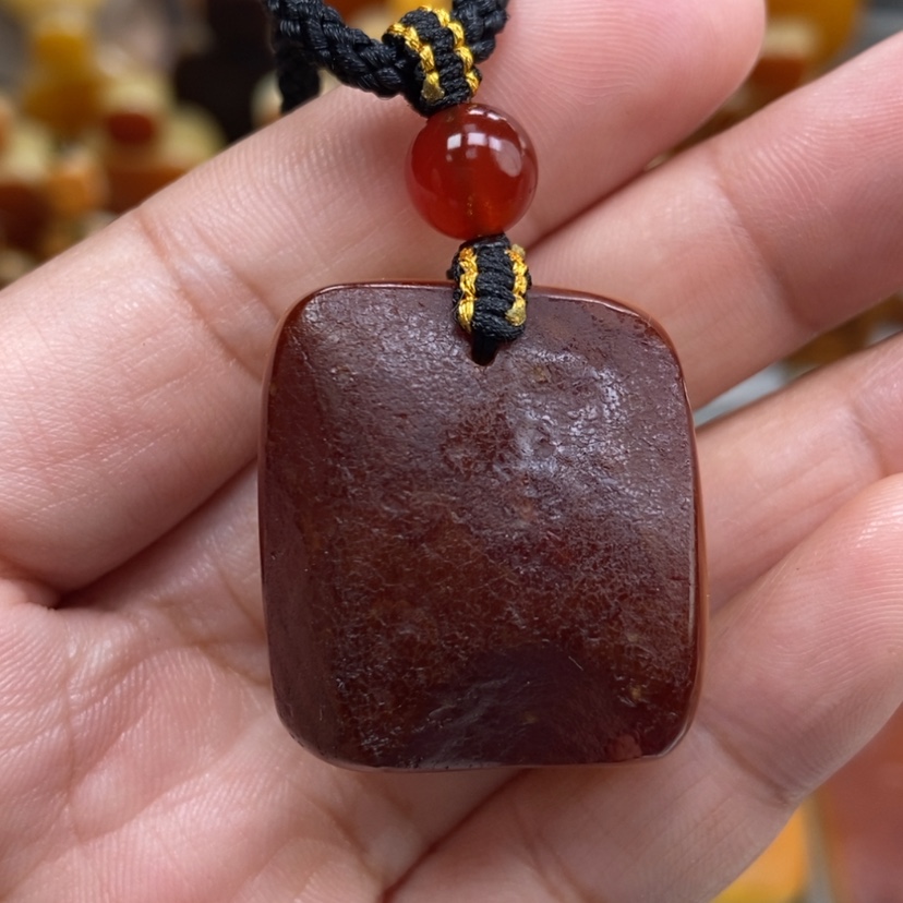 【闪购商品】琥珀颈饰未镶嵌