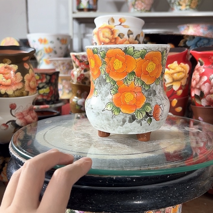 景德镇手绘花盆幸运花盆