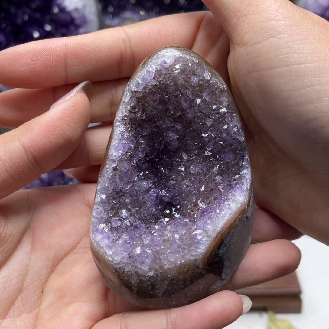 紫晶大型摆件（非配饰）未镶嵌