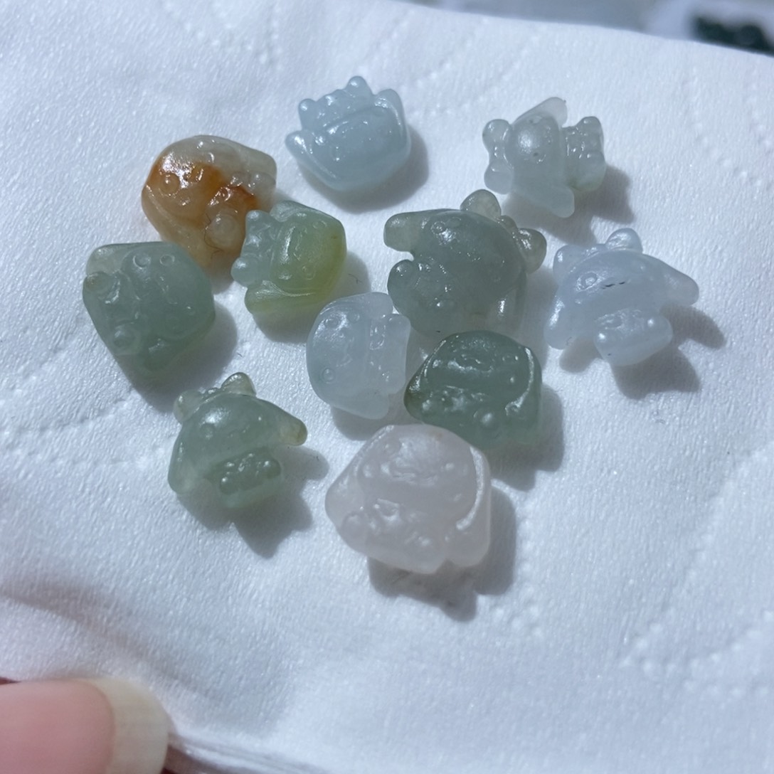 定制翡翠未镶嵌单个价格