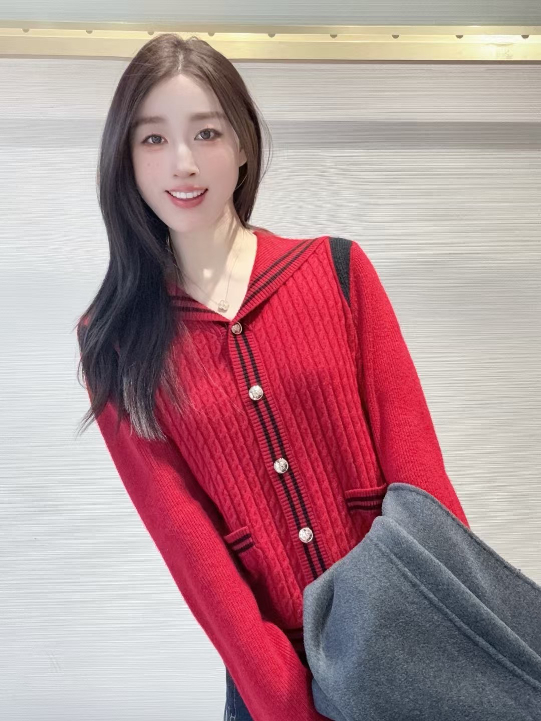 【俪妍】海军领红色针织开衫77536