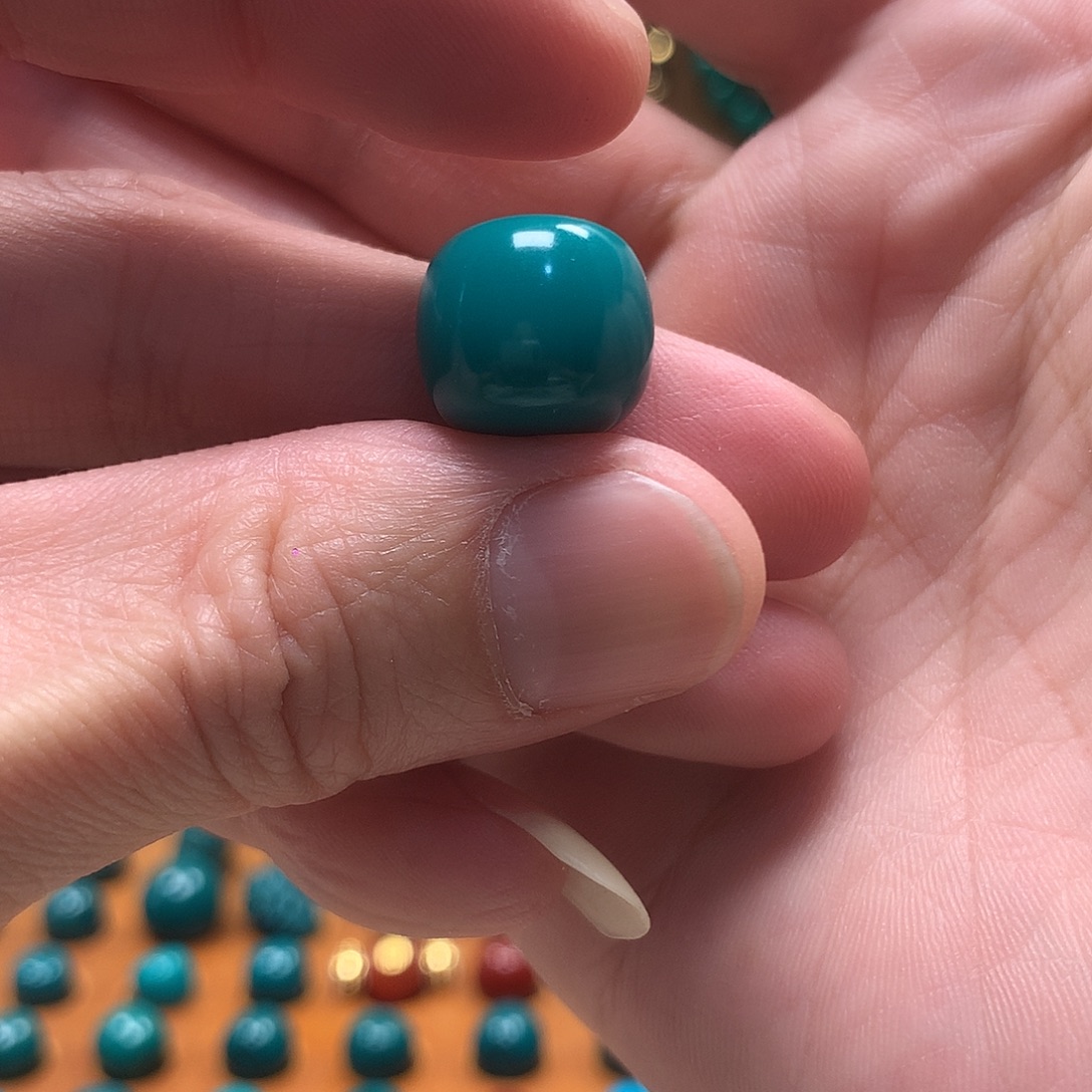 欣***哥颈饰琉璃果冻色14mm老行