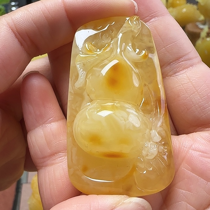 蜜蜡珠宝奇石未镶嵌