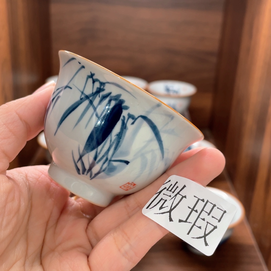 釉下手绘茶具微瑕