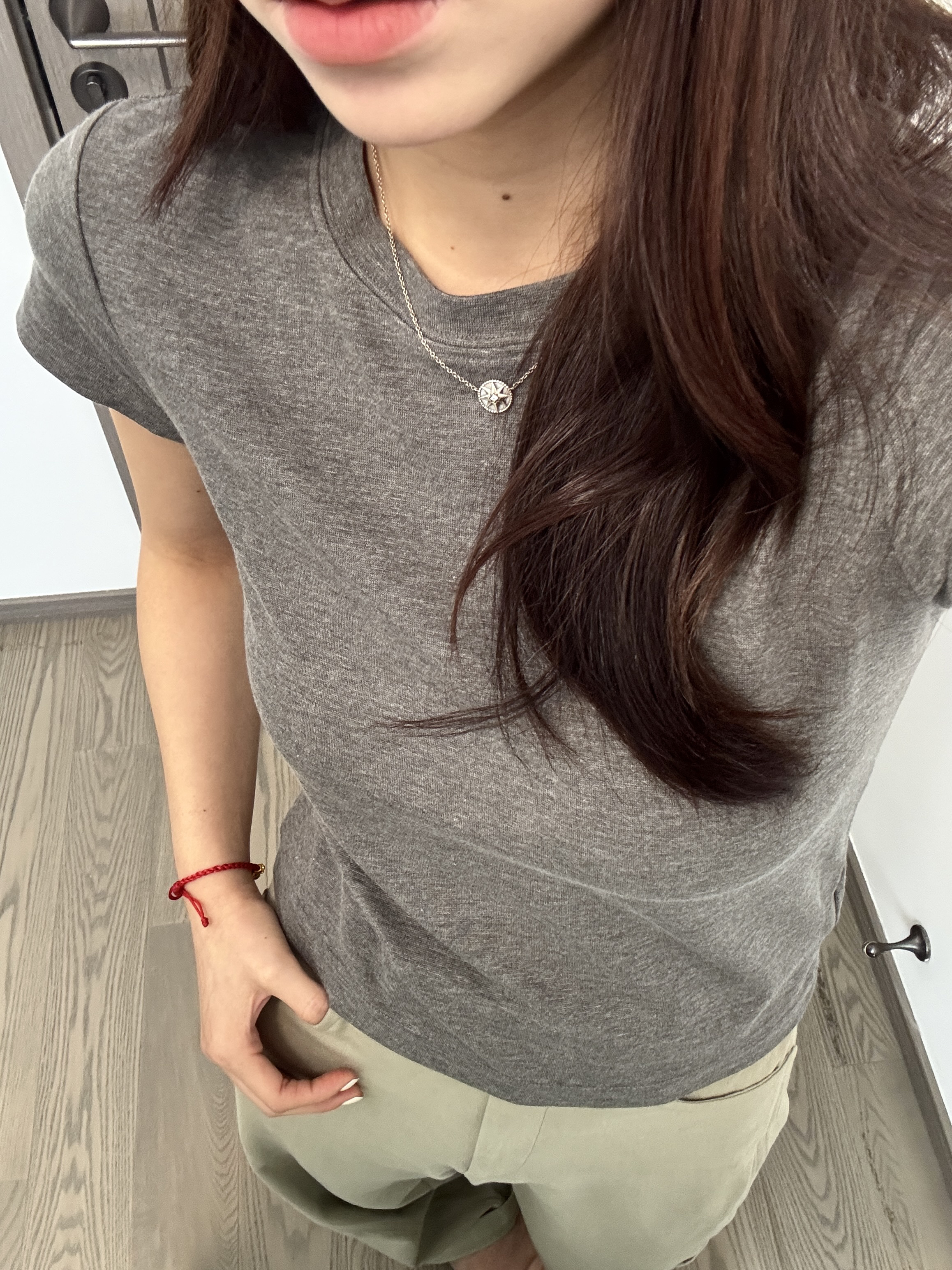 新款夏季小个子修身显瘦圆领紧身上衣打底衫