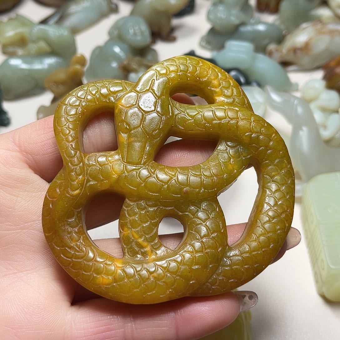 白玉菩提吊坠白玉菩提吊坠