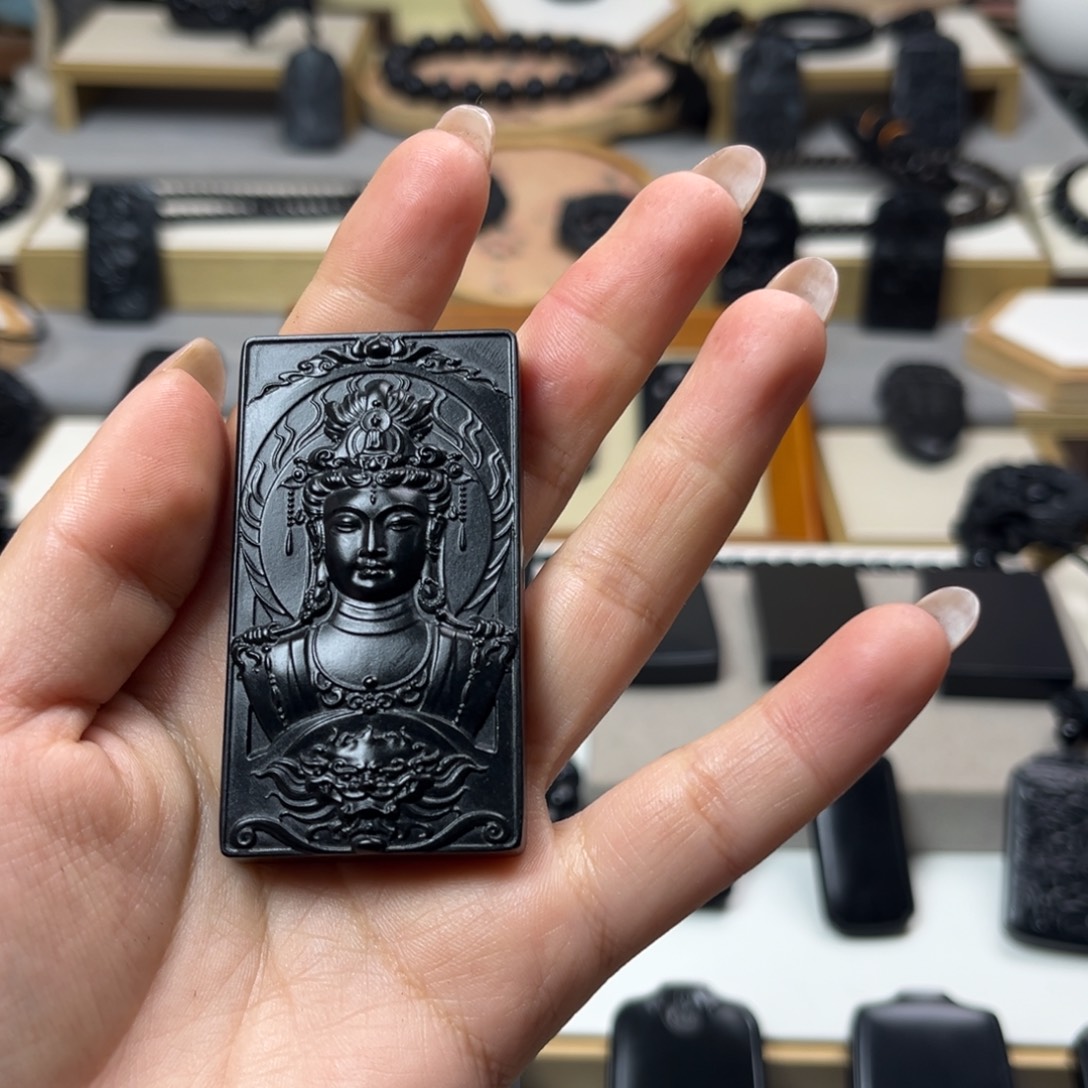 ༺***༻和田玉（墨玉）未镶嵌套链36度母观音