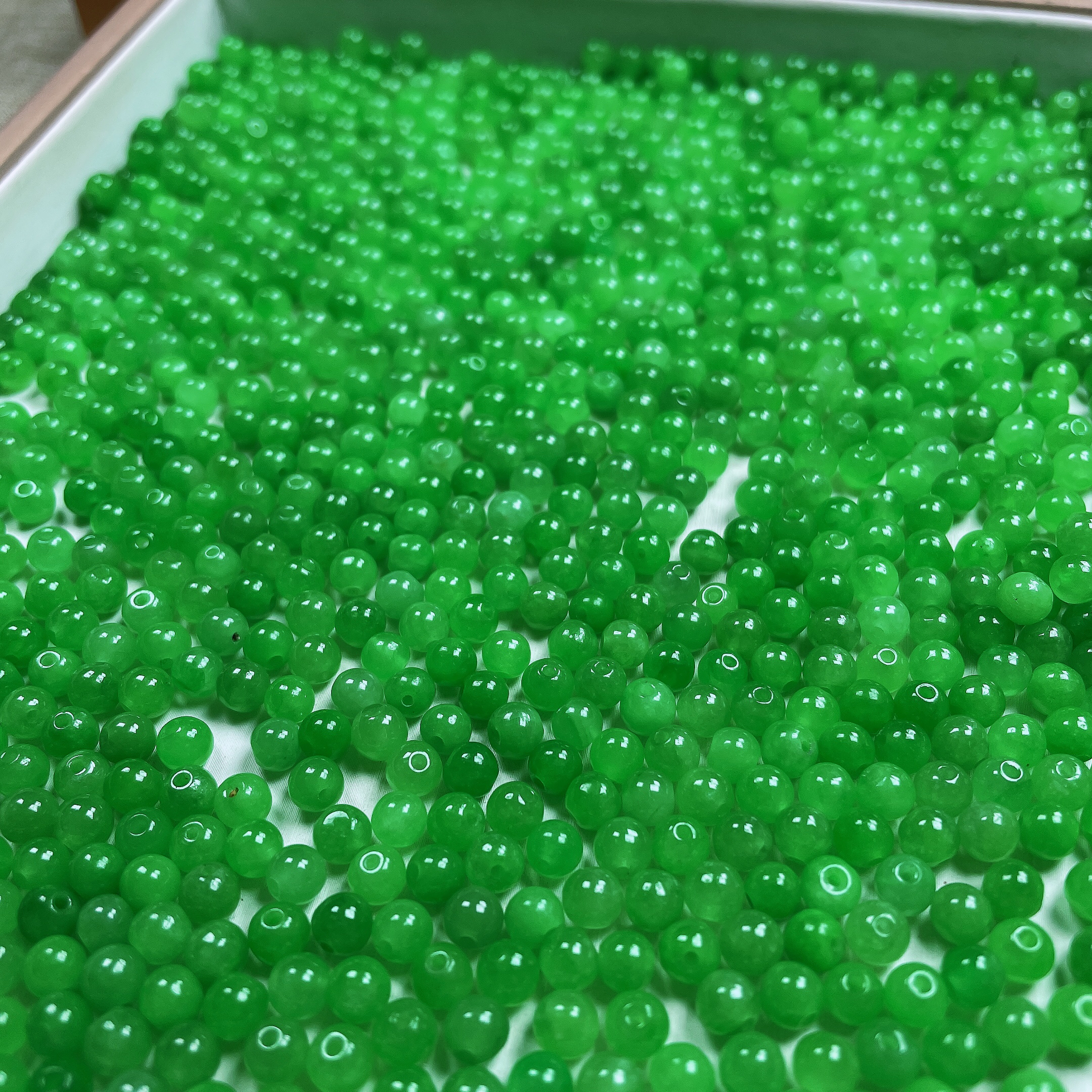 天然翡翠满阳绿卡4+mm圆珠单珠散珠多样性发一颗