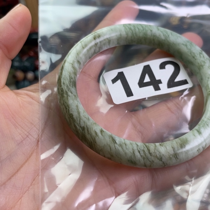 岫岩河磨玉（透闪石质玉）手把件未镶嵌