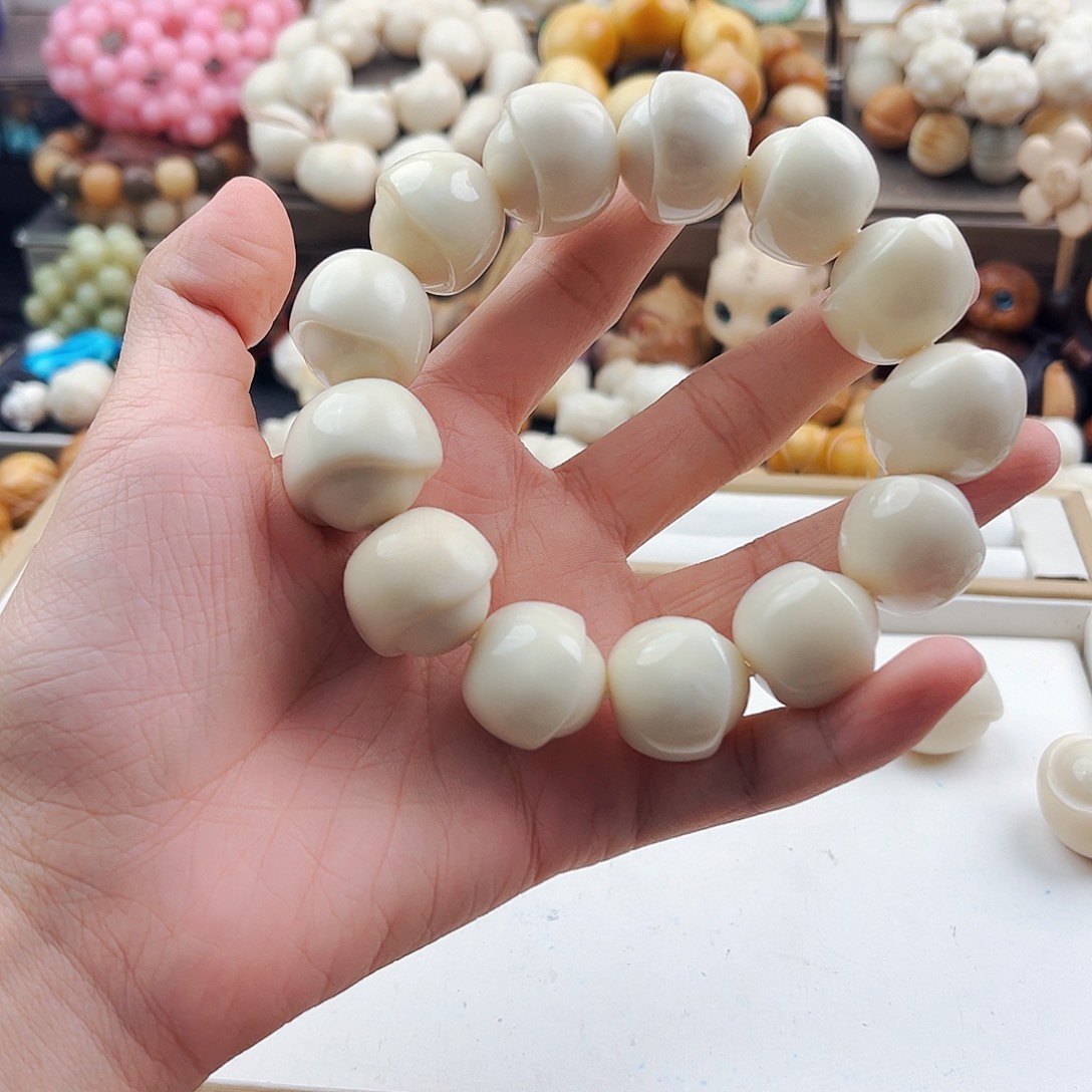 吊坠菩提根/象牙果元宝