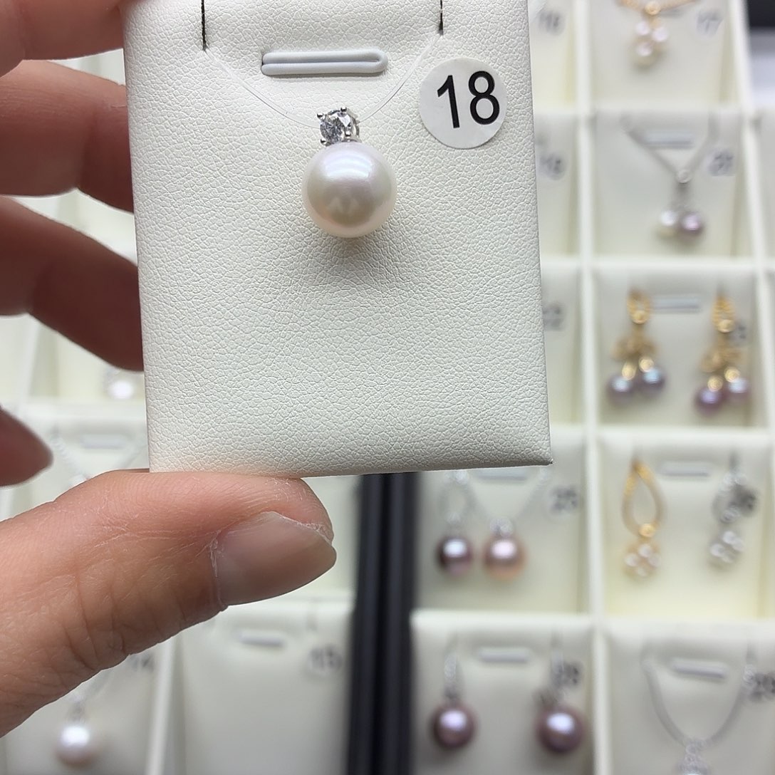 磕***甜坠链均925银10➕，戴妃款