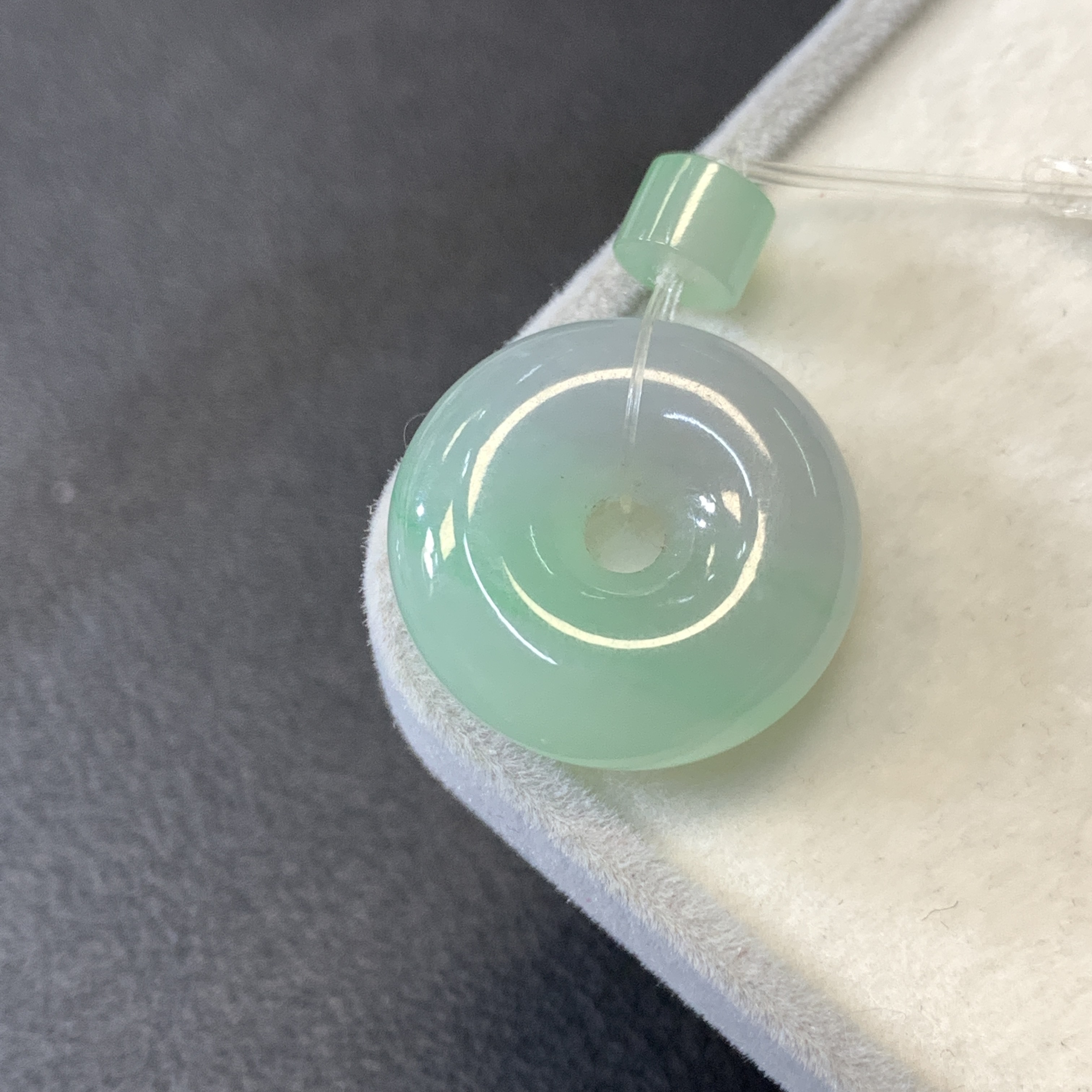  【金鑫】半山半水甜甜圈吊坠*冰胶绿翡翠甜甜圈挂件缅甸翡翠A货