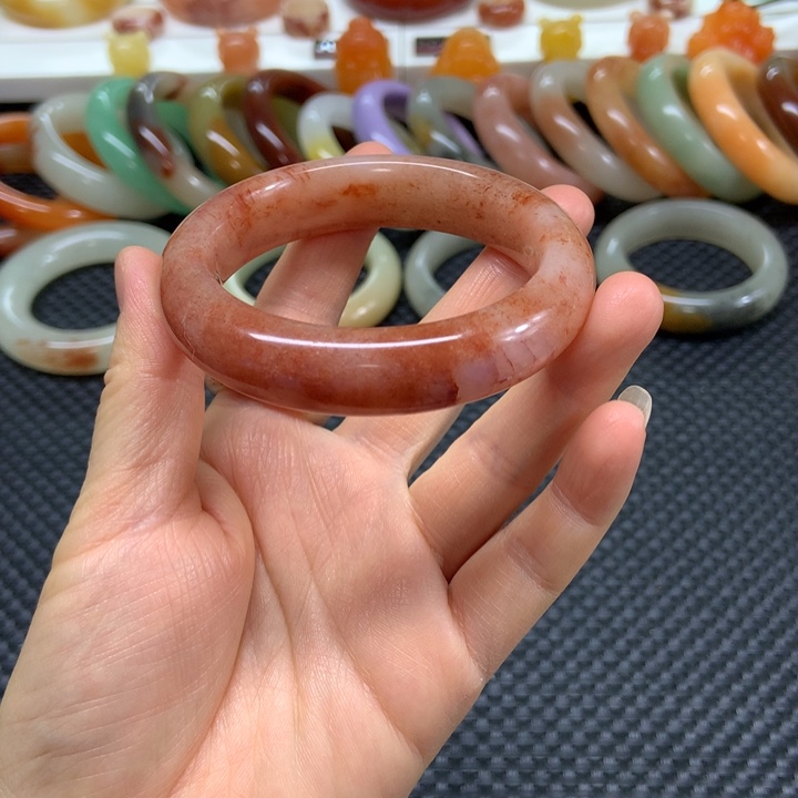 石英质玉未镶嵌手镯