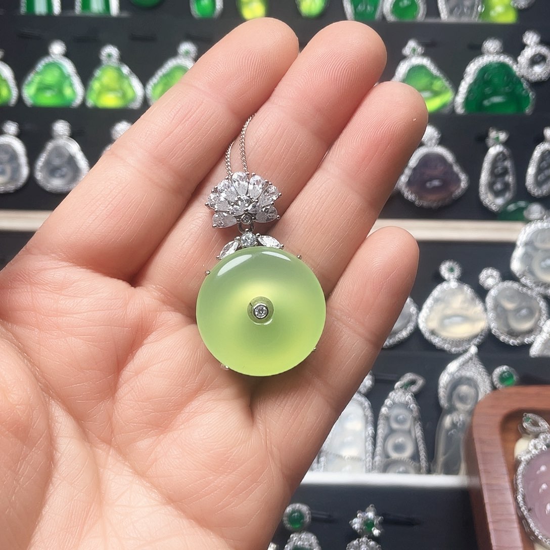 玛瑙/玉髓颈饰合金