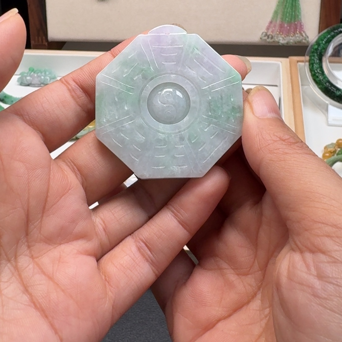 翡翠未镶嵌颈饰翡翠吊坠