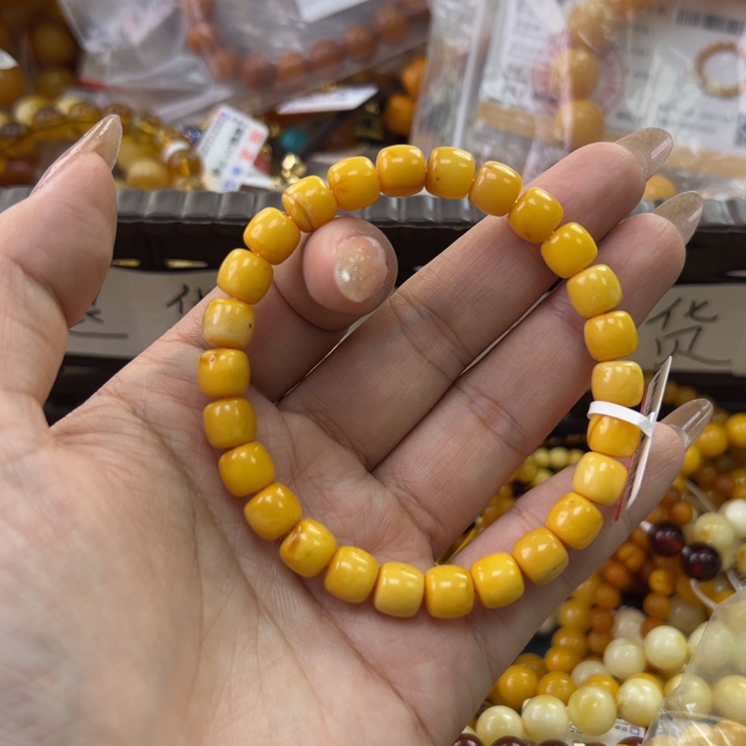 琥珀珠宝奇石未镶嵌