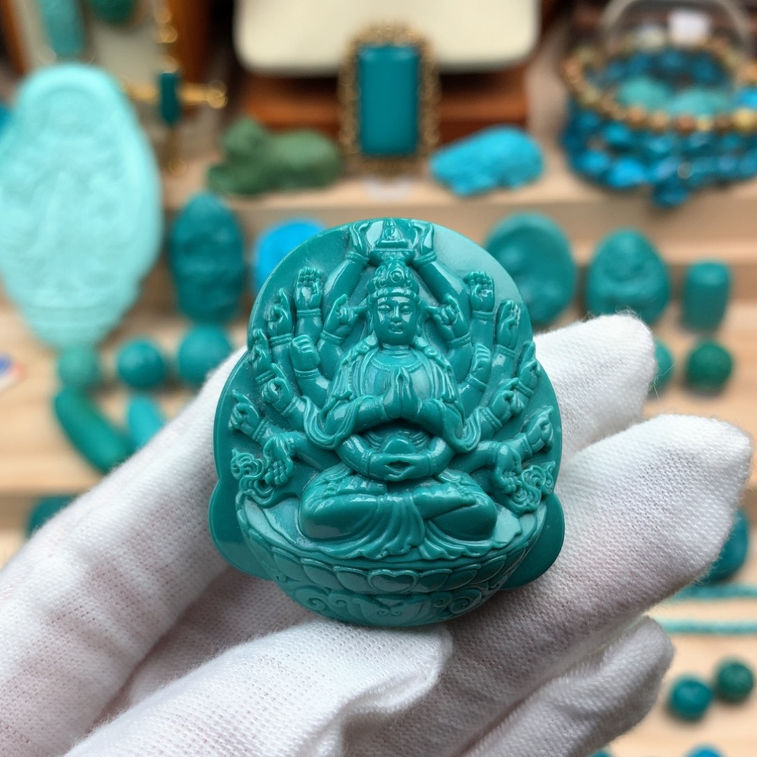 绿松石未镶嵌千手观音