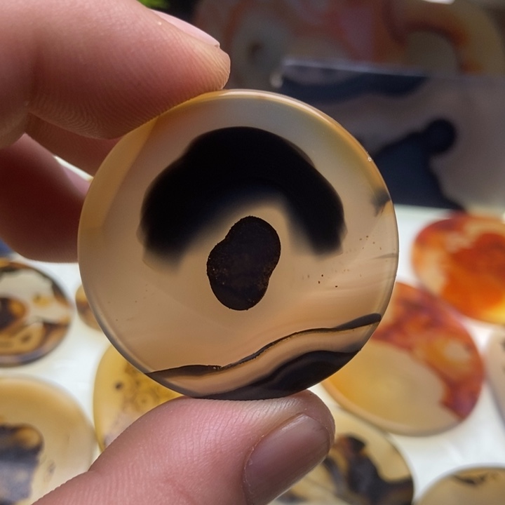 【闪购商品】玛瑙/玉髓颈饰未镶嵌