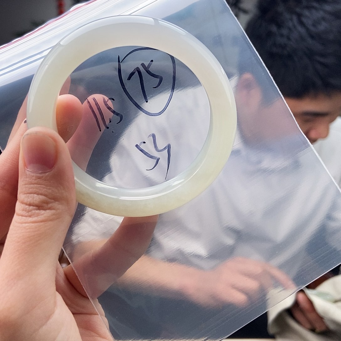 和田玉颜色多样性发拍一发一未镶嵌