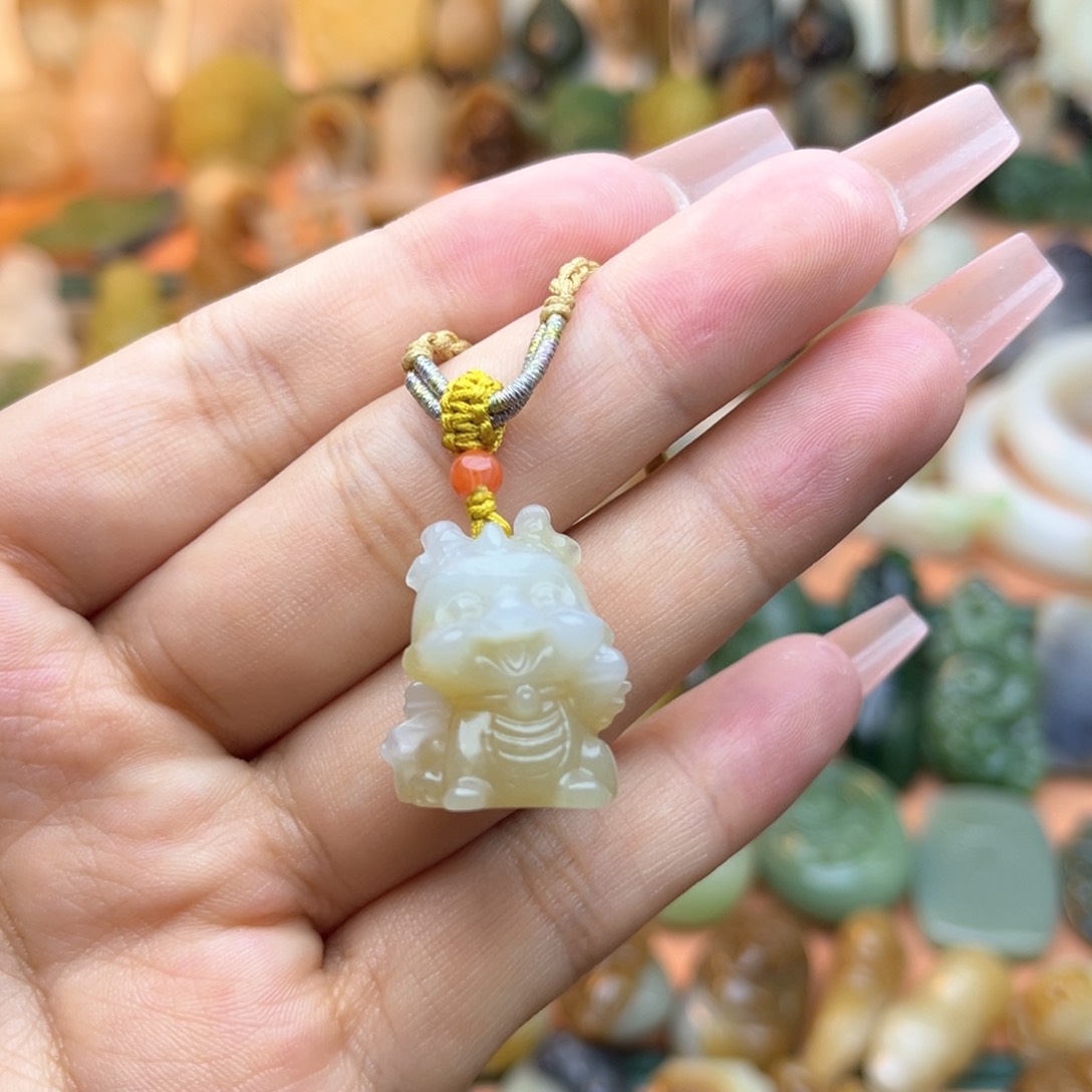 和田玉颈饰未镶嵌