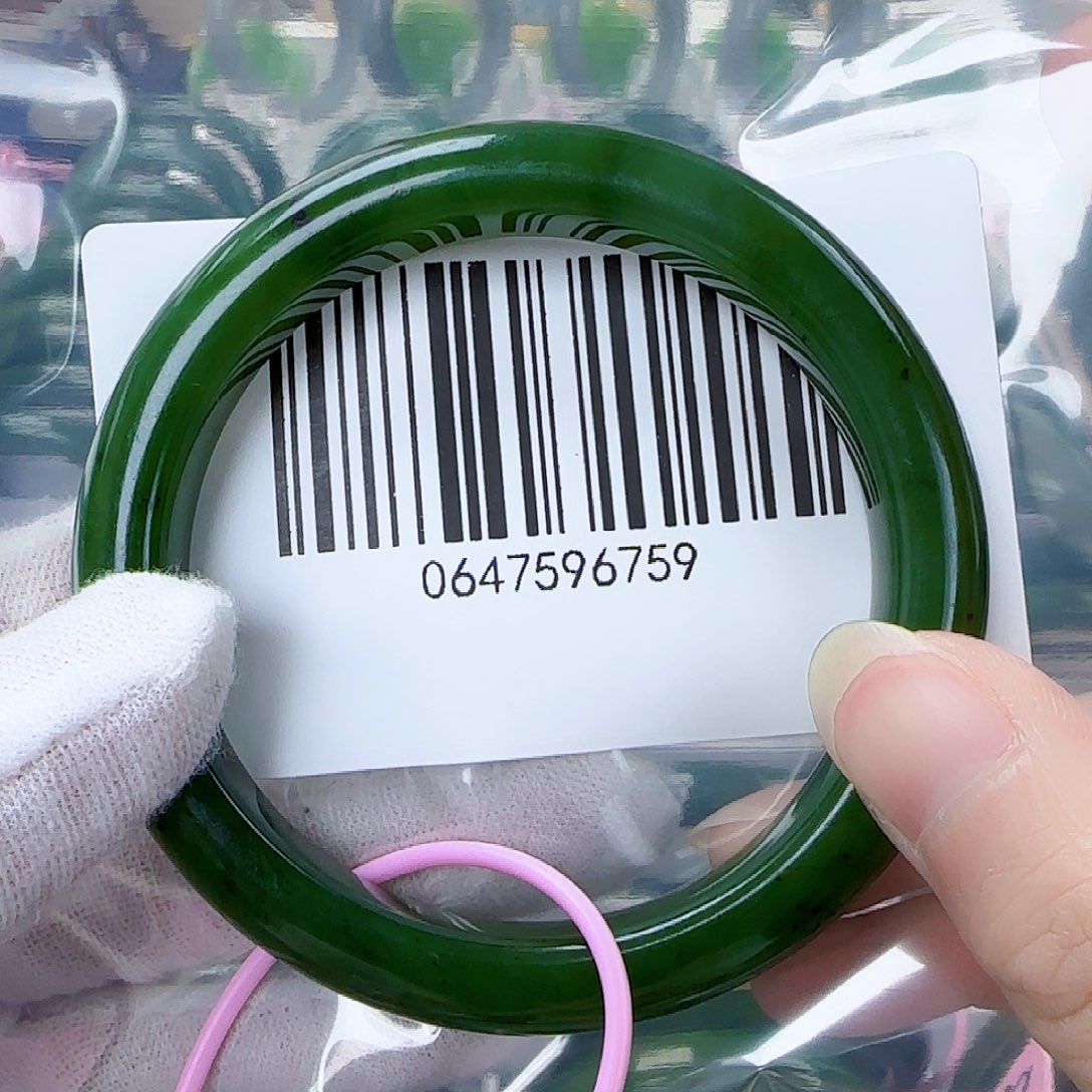 和田玉（碧玉）手镯未镶嵌5960包容