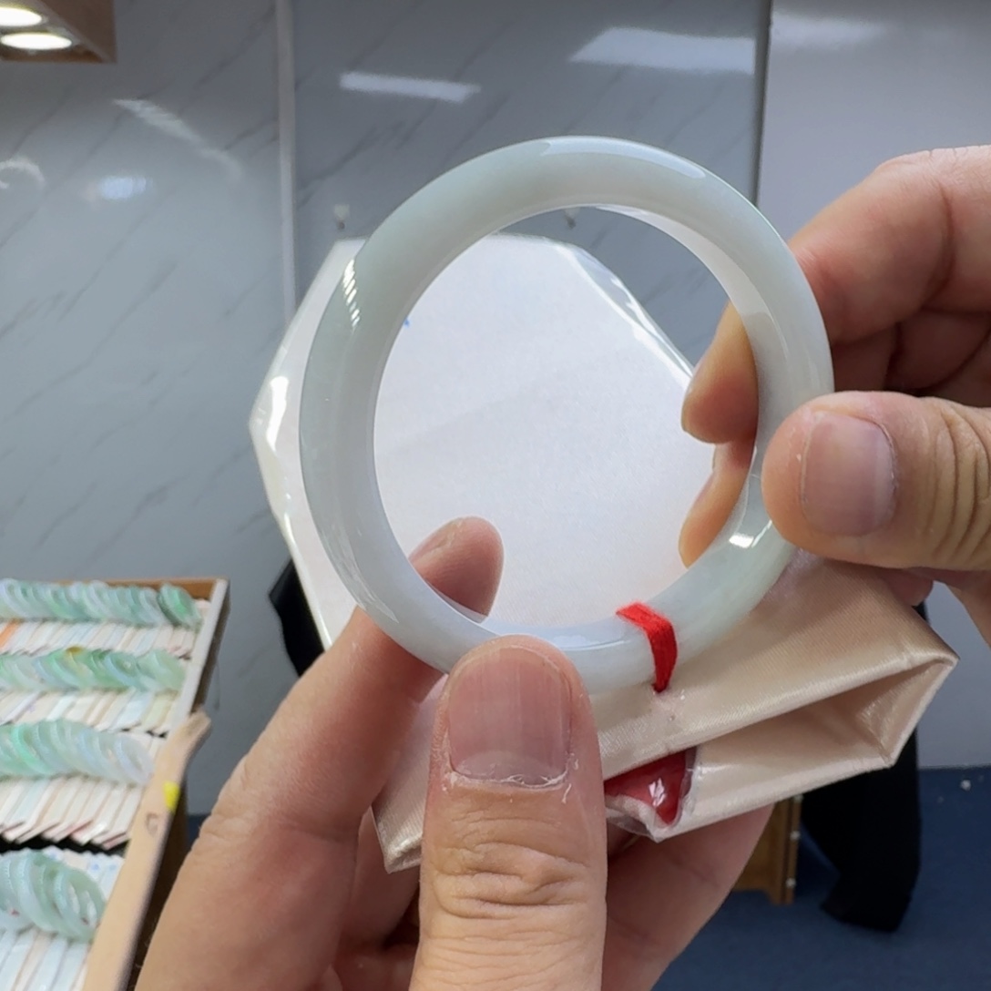 翡翠未镶嵌手镯纯天然缅甸翡翠A货