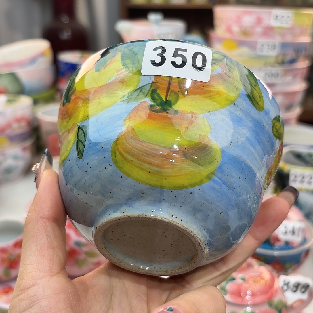 瓷片兔兔你的笑容真灿烂