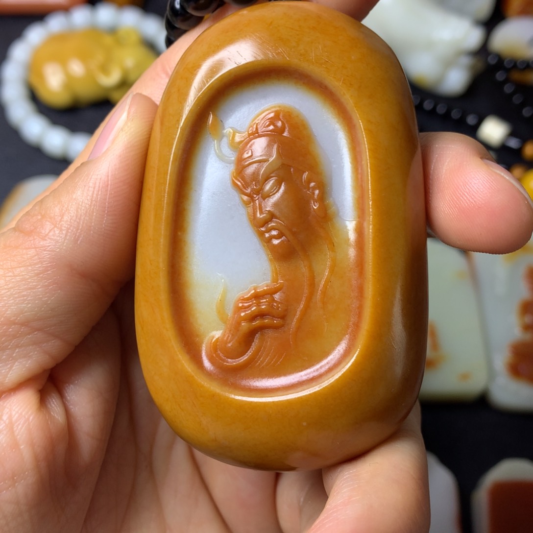 和田玉颈饰未镶嵌用****2