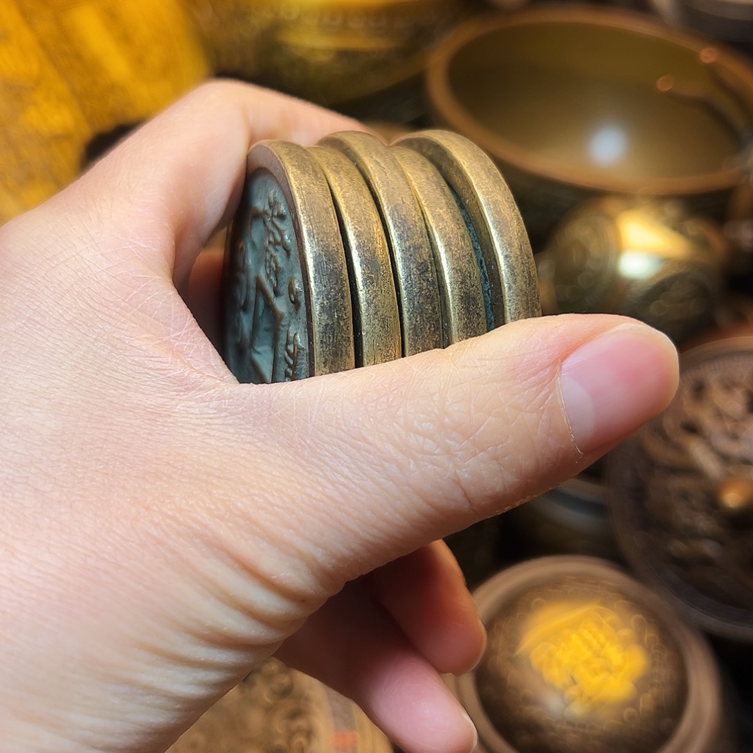 精美铜器工艺品等