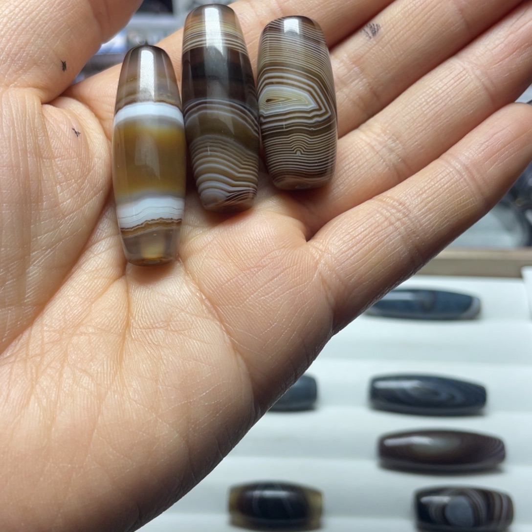 小***海玛瑙/玉髓合金珠宝奇石