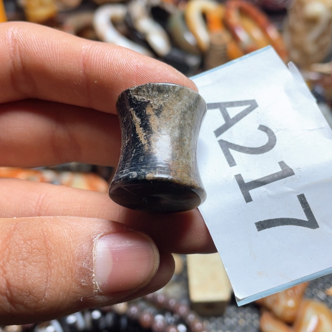 和田玉（糖玉）挂件未镶嵌