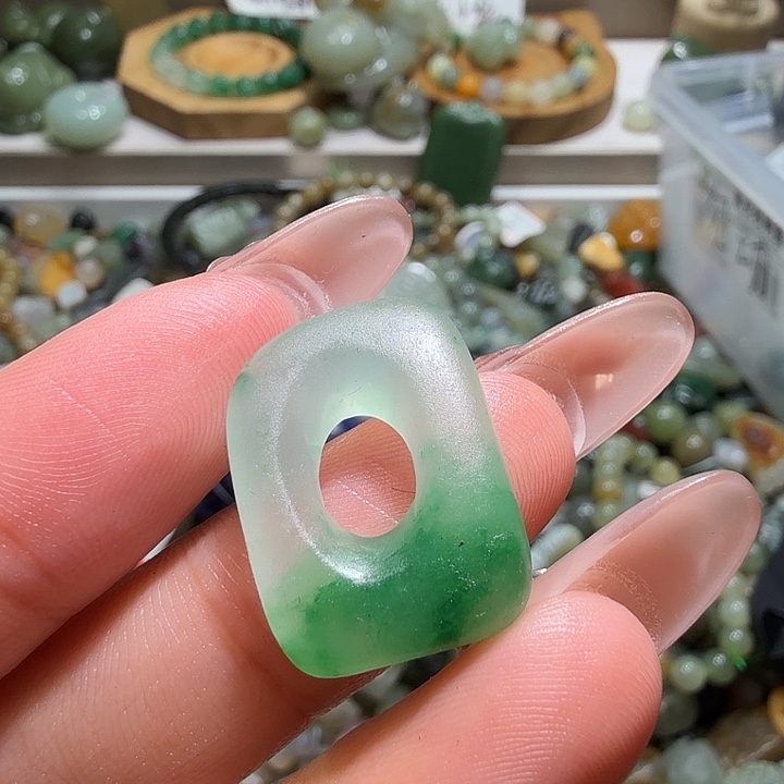 和田玉未镶嵌珠宝奇石