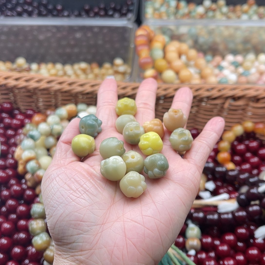 白玉菩提吊坠B/14mm/10+5颗微瑕