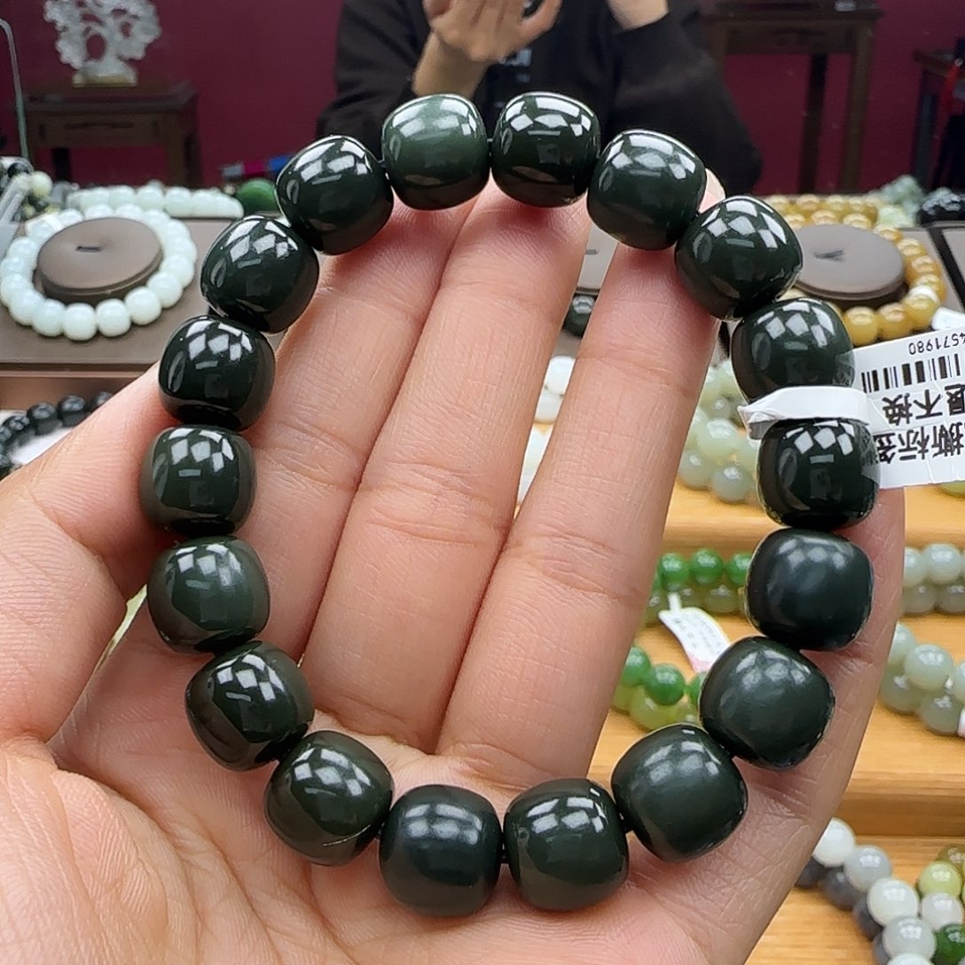 和田玉未镶嵌手链