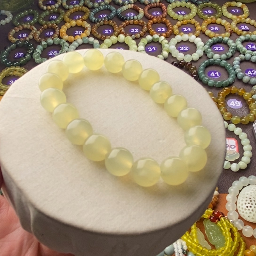 蛇纹石玉手串未镶嵌