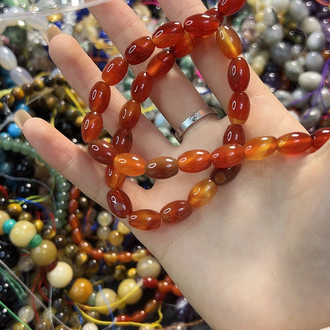 玛瑙/玉髓未镶嵌珠宝半成品红玛瑙枣珠一条