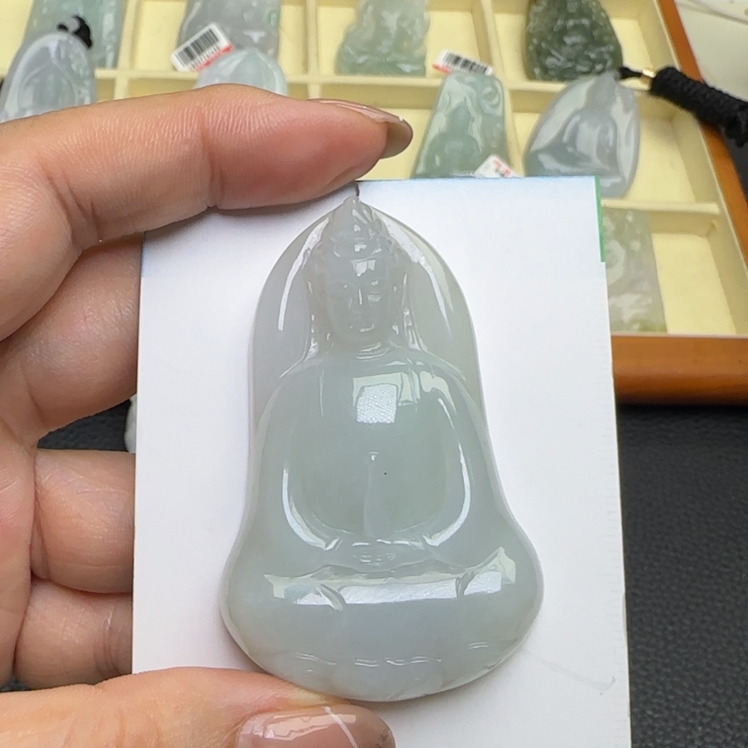 翡翠未镶嵌颈饰   